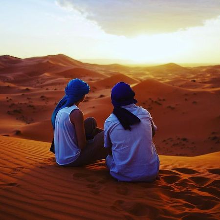 Merzouga Luxury Tents - Glamping Экстерьер фото