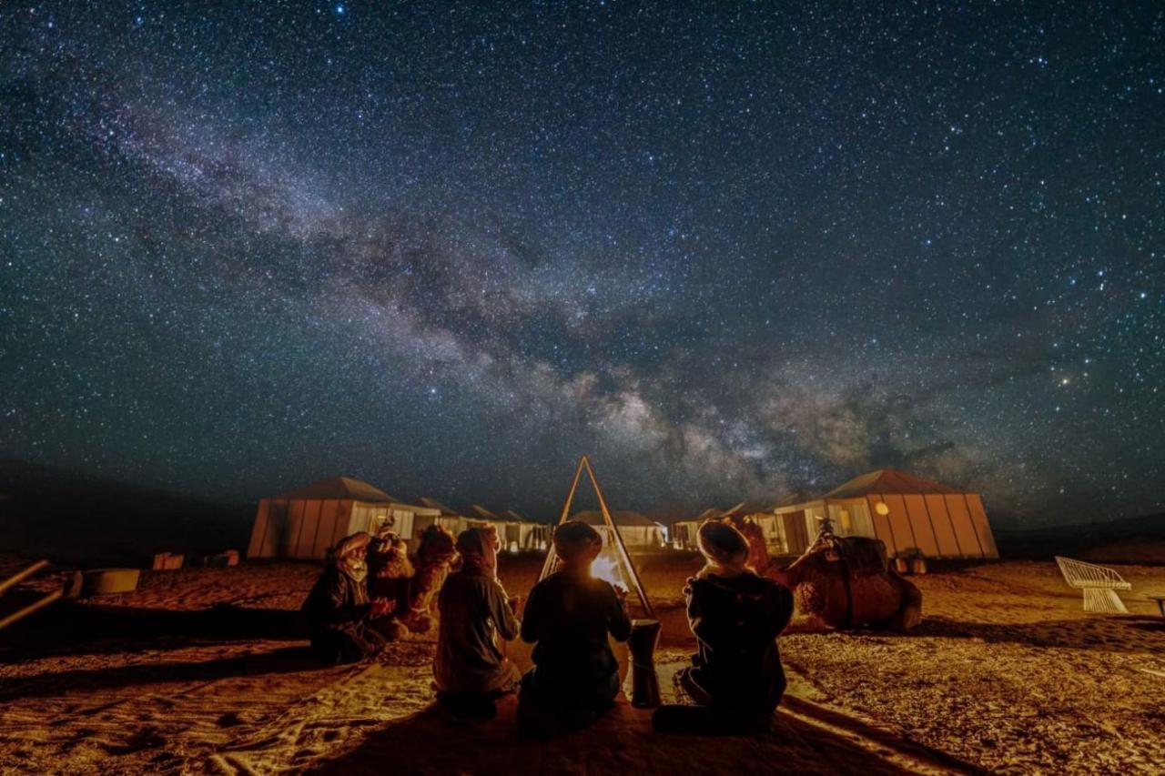 Merzouga Luxury Tents - Glamping Экстерьер фото